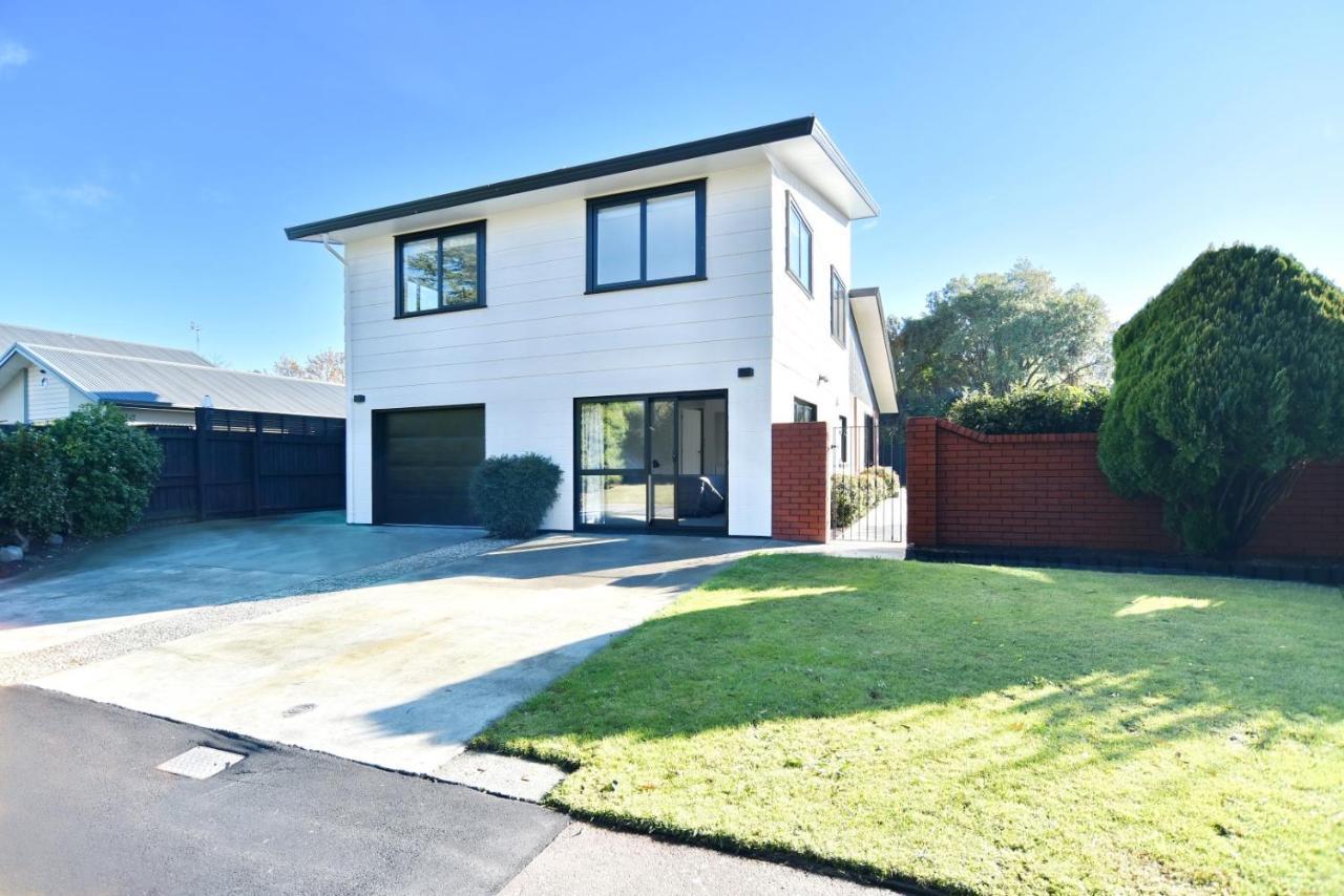 Lavandula 3 - Christchurch Holiday Homes Экстерьер фото